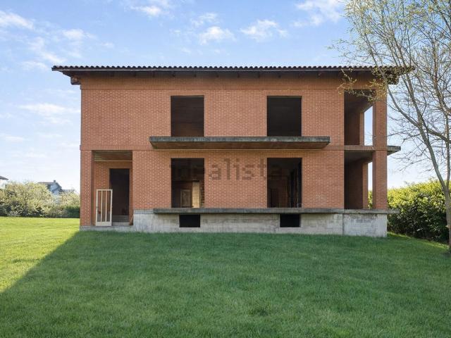 Case e ville in vendita di 280 m² in Via Boetti