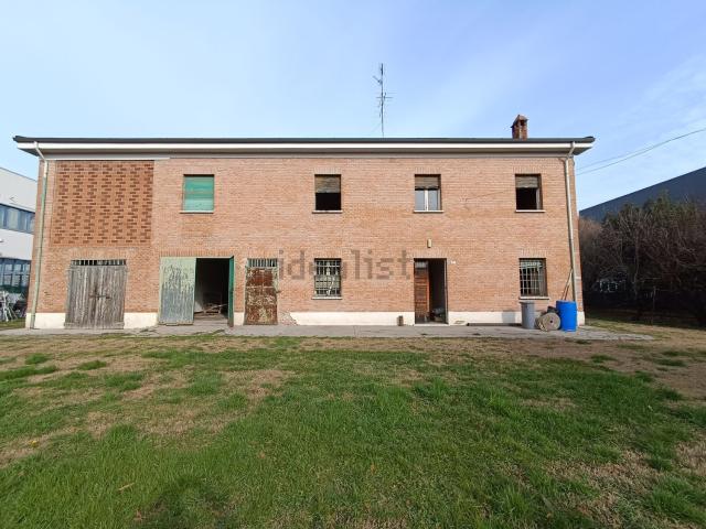 Case e ville in vendita di 280 m² in Via G. Masina, 4