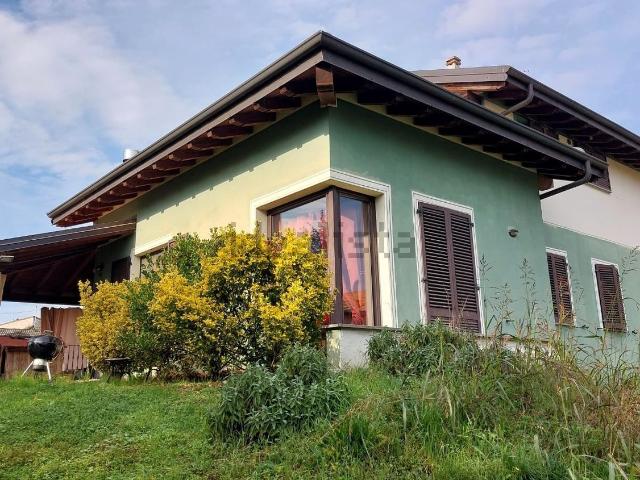 Case e ville in vendita di 280 m² in Via Gorizia, 22