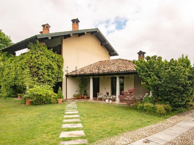 Case e ville in vendita di 280 m² in Via Molino