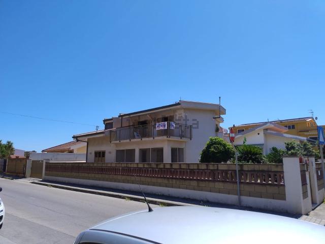 Case e ville in vendita di 280 m² in Via Spine Sante, 5