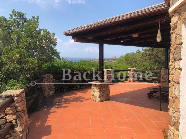 Case e ville in vendita di 280 m² in Via Vaddi di Jatta