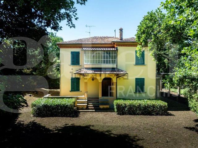 Case e ville in vendita di 280 m² in Via Ziribega, 3