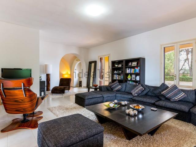 Case e ville in vendita di 280 m² in Contrada Cantagallo