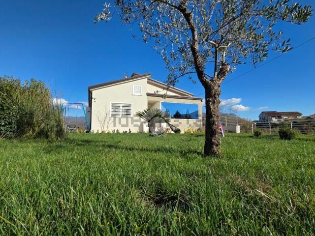 Case e ville in vendita di 280 m² in Contrada Capitone