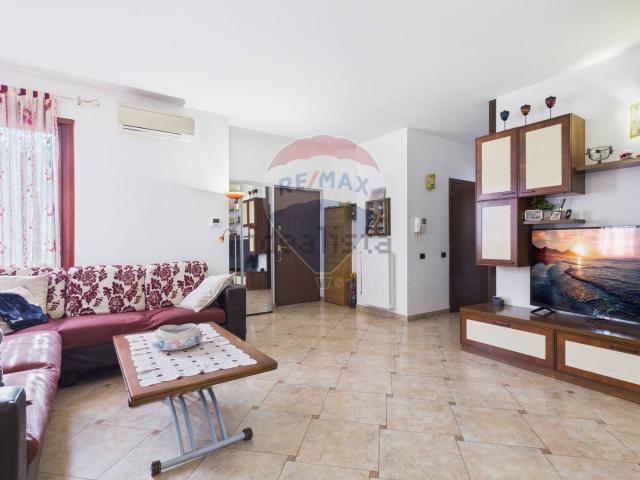 Case e ville in vendita di 280 m² in Corso Novara, 78