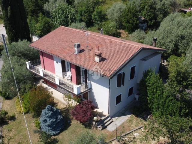 Case e ville in vendita di 282 m² in Via Sacca, 128