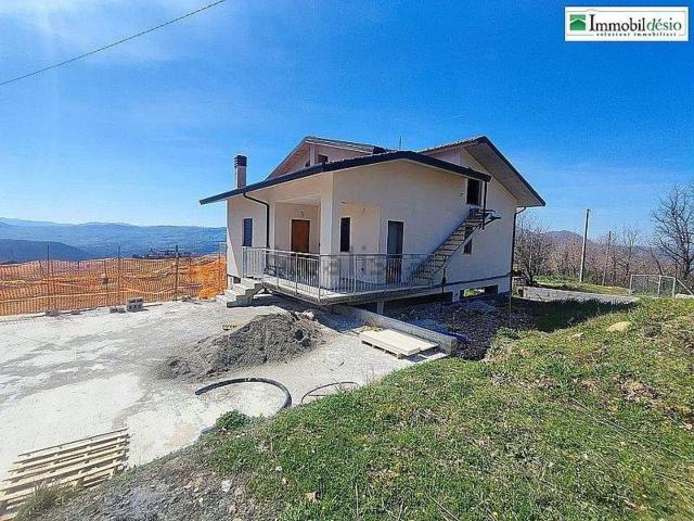 Case e ville in vendita di 285 m²