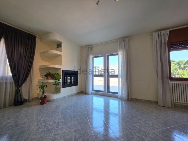 Case e ville in vendita di 285 m²