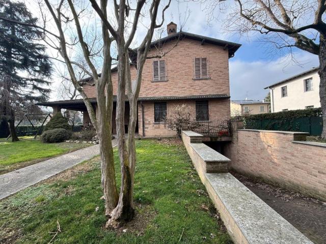 Case e ville in vendita di 285 m² in Via Dante