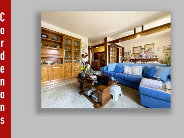 Case e ville in vendita di 285 m² in Via Maestra