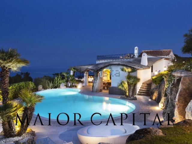 Case e ville in vendita di 286 m² in Via Costa Caddu