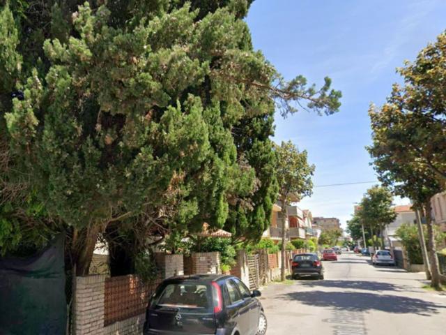 Case e ville in vendita di 286 m² in Via Giacomo Puccini