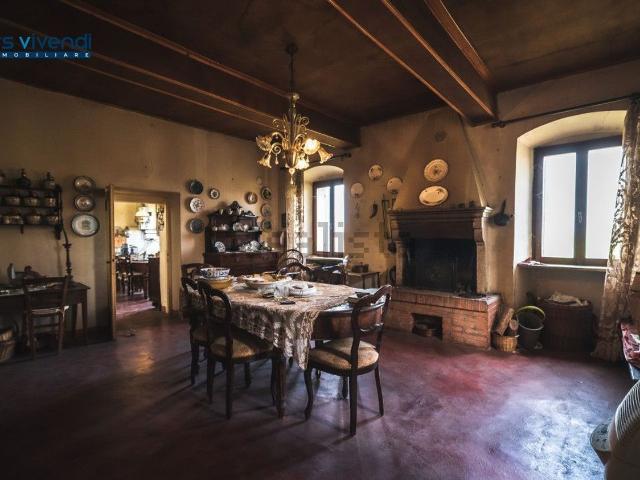Case e ville in vendita di 286 m² in Via Della Trinita