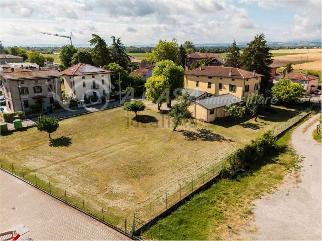 Case e ville in vendita di 289 m² in Via Donatori di Sangue, 98