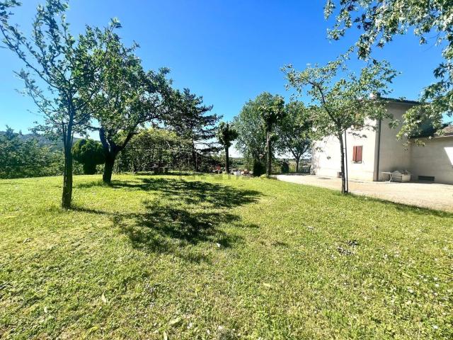 Case e ville in vendita di 289 m² in Via del Cemento