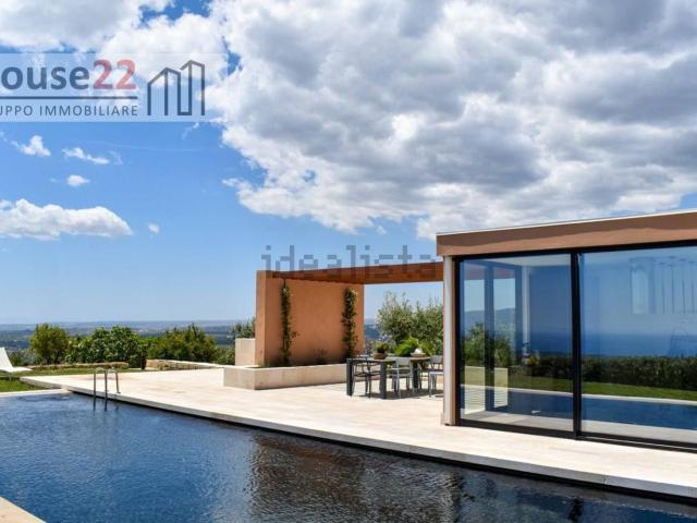 Case e ville in vendita di 29000 m² in Contrada Petrara