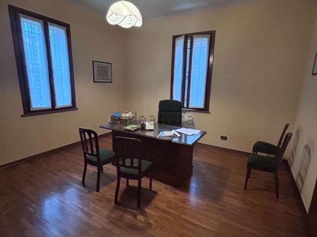 Case e ville in vendita di 290 m²