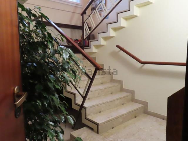 Case e ville in vendita di 290 m²