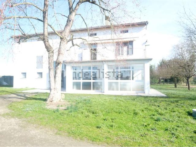 Case e ville in vendita di 290 m²