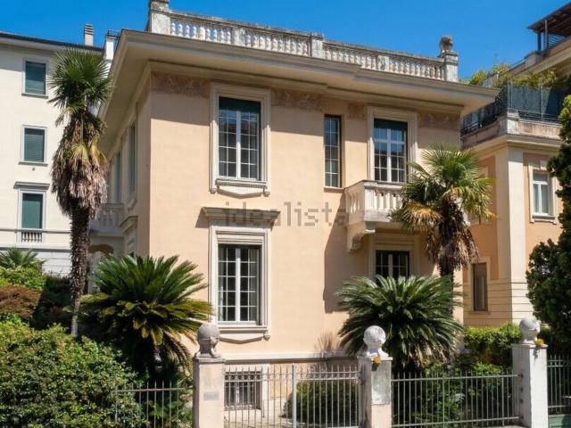 Case e ville in vendita di 290 m²