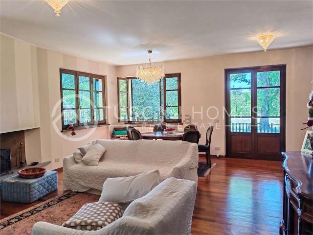 Case e ville in vendita di 290 m²