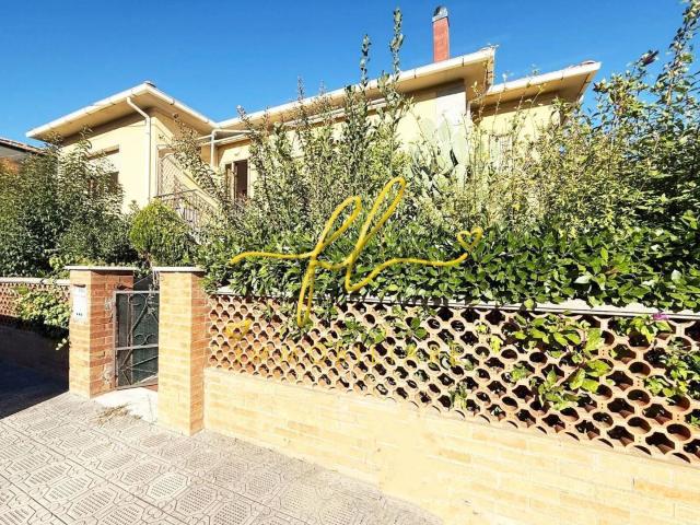 Case e ville in vendita di 290 m² in Via del Tonale