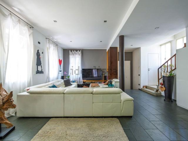 Case e ville in vendita di 290 m² in Via Santa Maria in Vanzo