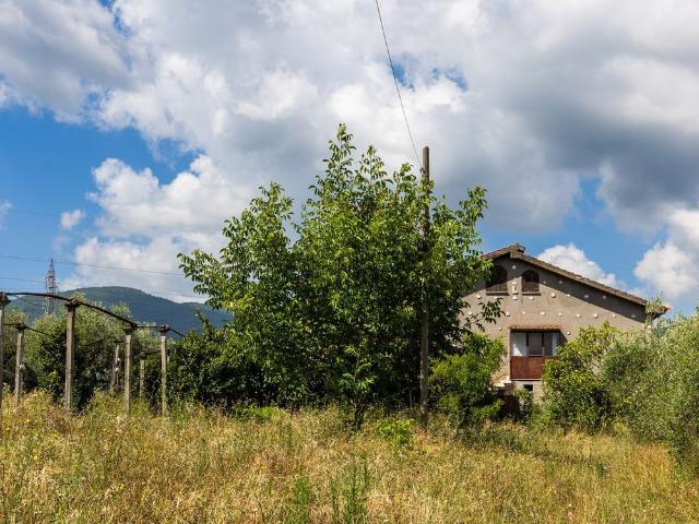Case e ville in vendita di 290 m² in Via Prato, 72
