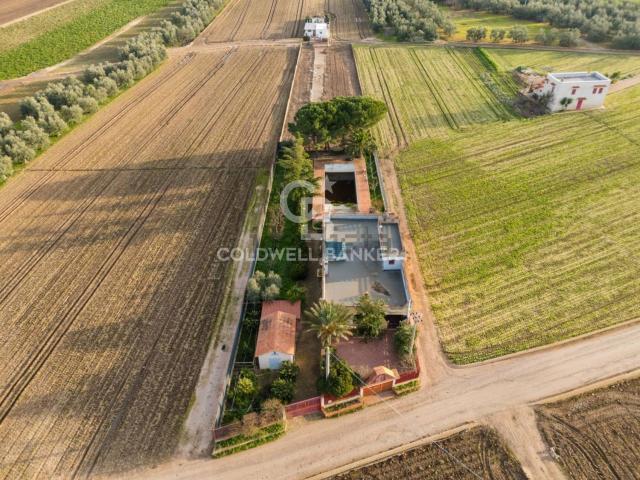Case e ville in vendita di 290 m² in Contrada Troianelli
