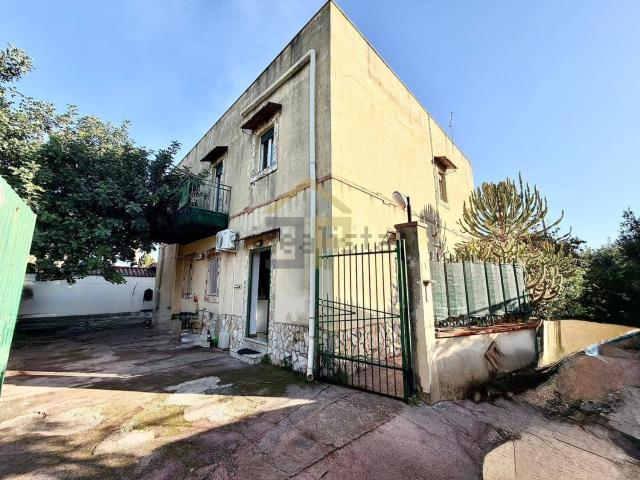 Case e ville in vendita di 290 m² in Contrada Pozzillo