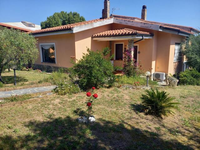 Case e ville in vendita di 290 m² in Strada 50