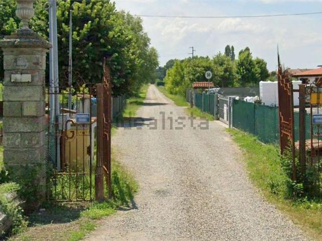 Case e ville in vendita di 290 m² in Strada Barchetta, 345