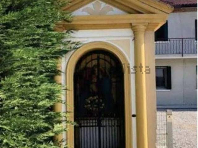 Case e ville in vendita di 291 m² in Via Vallonto, 12