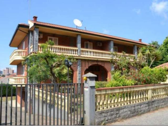 Case e ville in vendita di 291 m² in Contrada Poparace