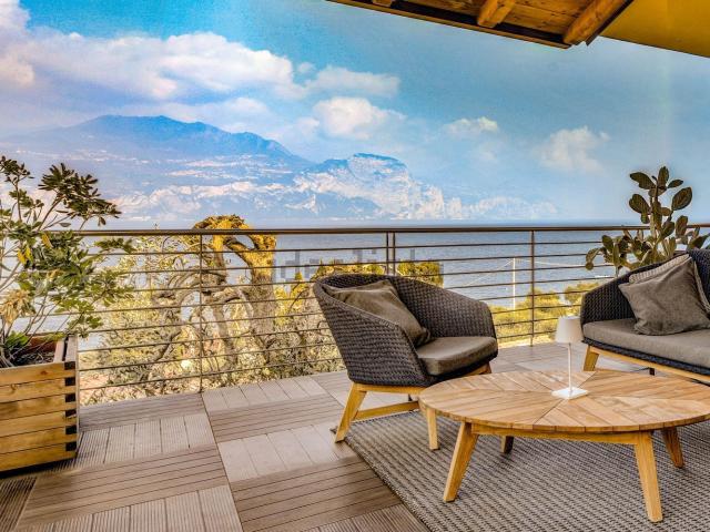 Case e ville in vendita di 292 m²