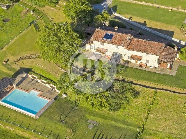 Case e ville in vendita di 292 m²