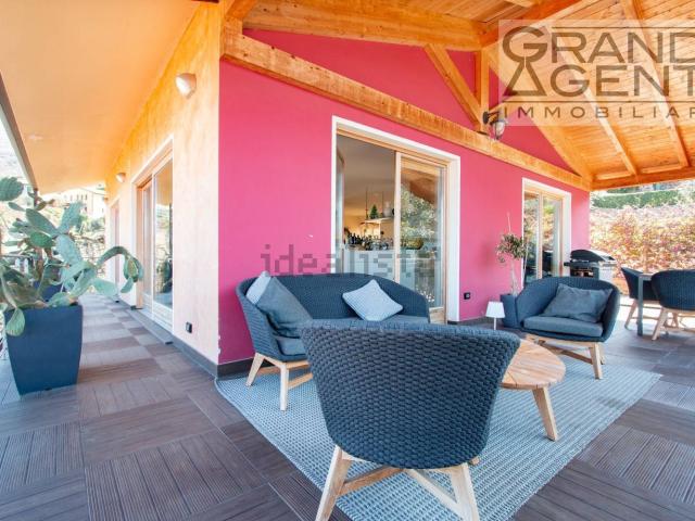 Case e ville in vendita di 292 m² in Località Croce, 4