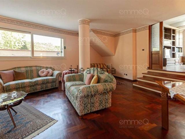 Case e ville in vendita di 293 m² in Contrada Vignicella s.n.c