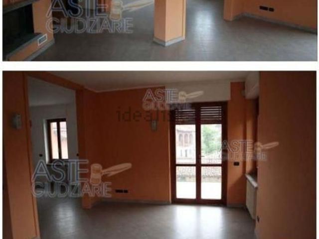 Case e ville in vendita di 294 m² in Via Navone