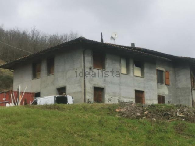 Case e ville in vendita di 294 m² in Via Zena