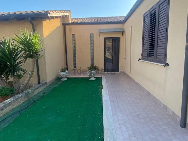 Case e ville in vendita di 295 m²