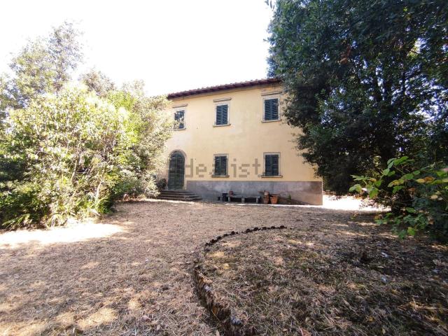 Case e ville in vendita di 295 m² in Via Carota e Molina