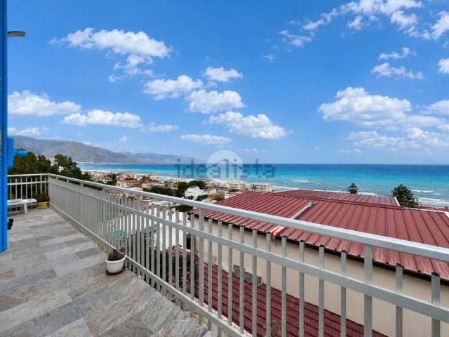 Case e ville in vendita di 295 m² in Via dei Bucaneve