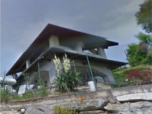 Case e ville in vendita di 295 m² in Via Stazione, 3