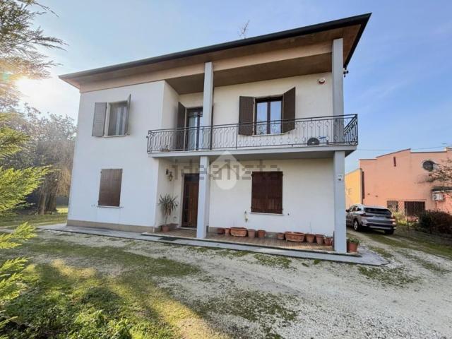 Case e ville in vendita di 295 m² in Viale San Lorenzo, 100