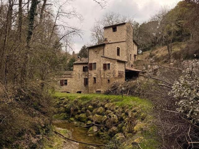 Case e ville in vendita di 296 m²