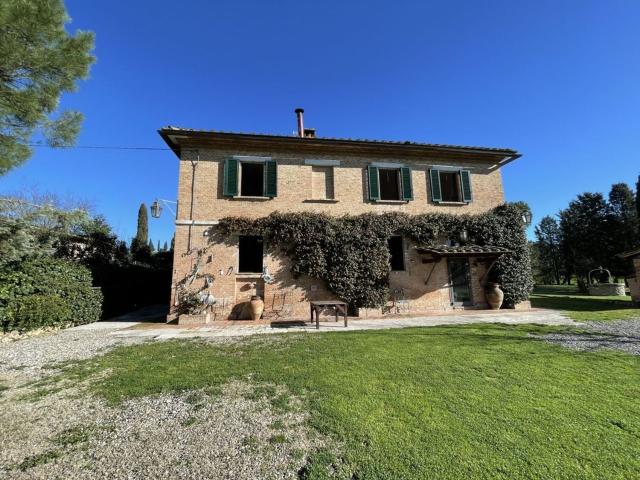 Case e ville in vendita di 296 m²