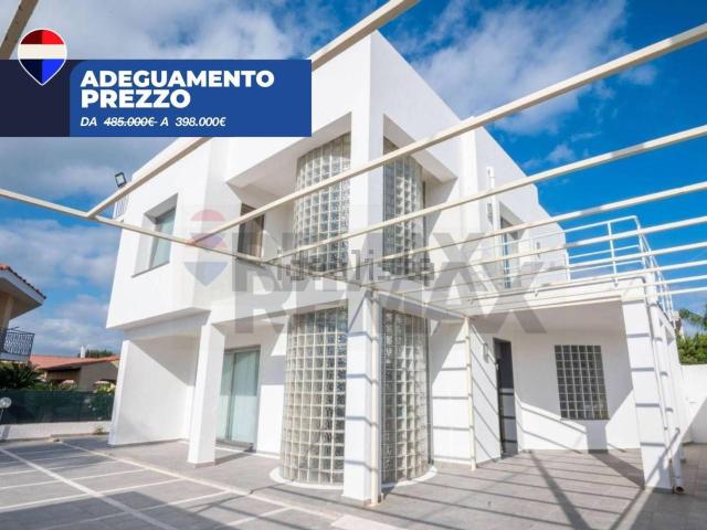 Case e ville in vendita di 296 m² in Contrada Falà