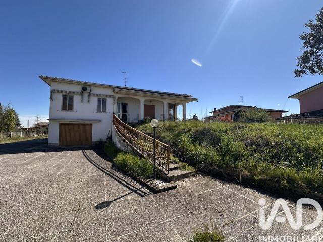 Case e ville in vendita di 299 m² in Via Cantone Vecchia, 7